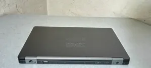 Laptop Dell Latitude 5590 8GB Intel Core i5 SSD 256GB