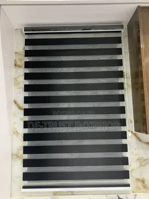 Clean Window Blind