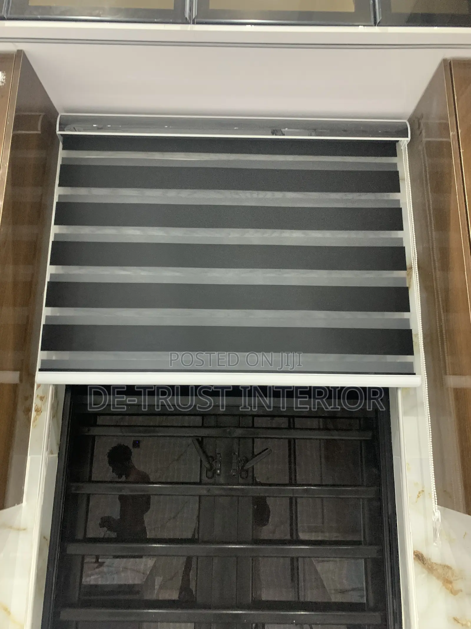 Clean Window Blind