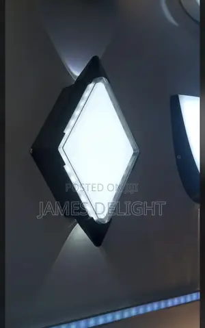 Outdoor Waterproof Led Diamond-Shaped Bulkhead Wall Lamp