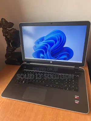 Laptop HP Pavilion 17 12GB AMD A8 HDD 250GB