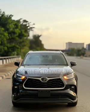 Toyota Highlander 2022 Black