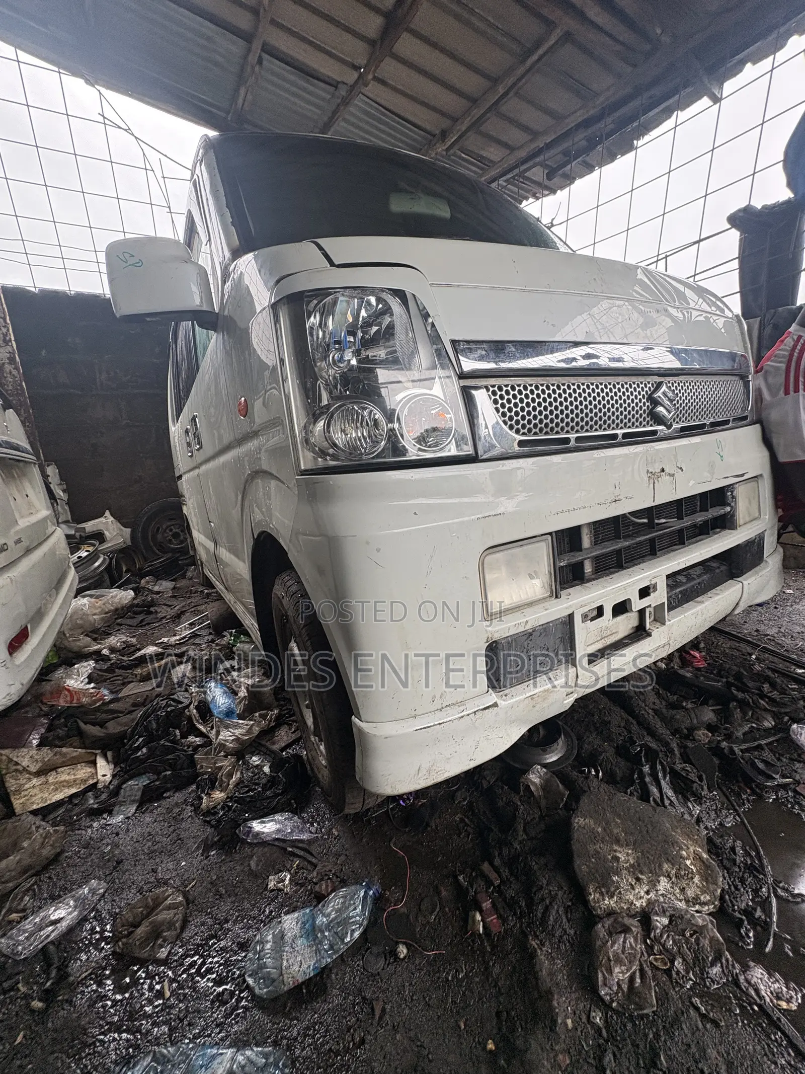 Suzuki Every 2015 White