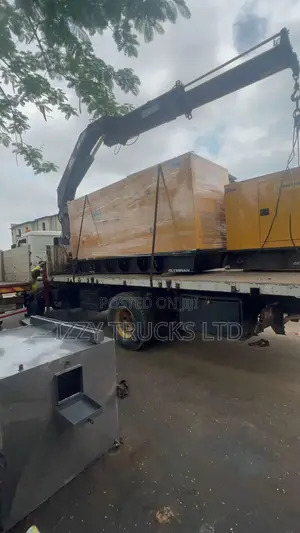 Crane Truck Available For Rental