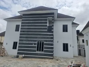 3bdrm Apartment in Behind Shafa Filling, Lugbe District for rent