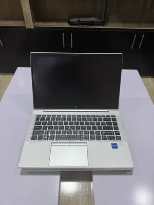 New Laptop HP EliteBook 840 G8 16GB Intel Core i5 SSD 256GB