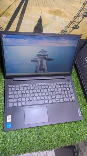 Laptop Lenovo 8GB Intel Core i3 SSD 256GB