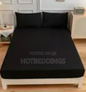 2 Pillow Cases and a Bed Cover With Elastic