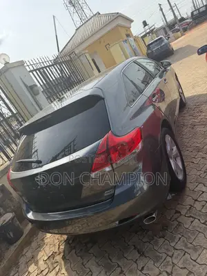 Toyota Venza V6 AWD 2010 Silver