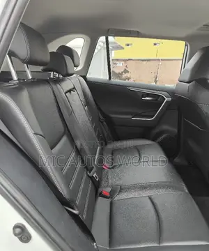 Toyota RAV4 2023 White