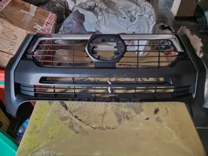 Front Grille Hilux 2019 Revo