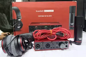 Focusrite Scarlett 2i2 Studio Bundle 3rd Gen (Used)