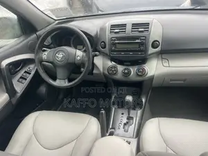 Toyota RAV4 2.5 4x4 2012 Blue