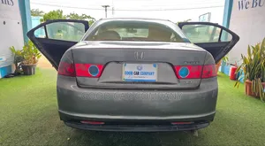 Honda Accord 2004 Gray