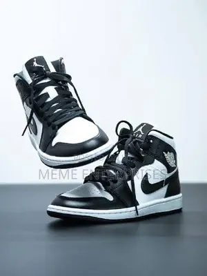 Air Jordan(White* Black)