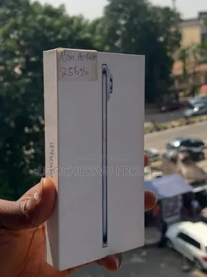 New Apple iPhone 17 256 GB Silver