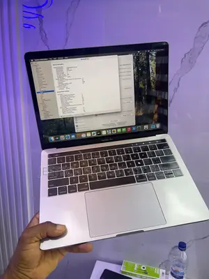 Laptop Apple MacBook Pro 2018 16GB Intel Core i5 SSD 512GB