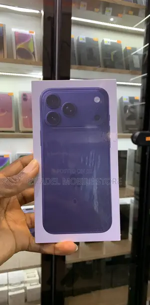 New Apple iPhone 17 Pro Max 256 GB Blue