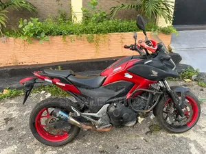 Honda NC700X 2017 Red