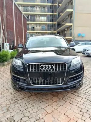 Audi Q7 2012 Black