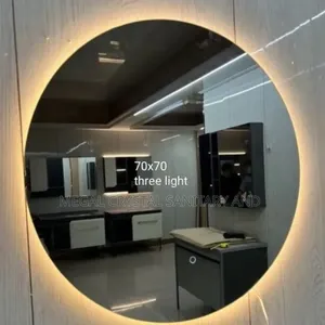 Mirror With Light