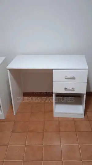:00d2: Classy Office Table