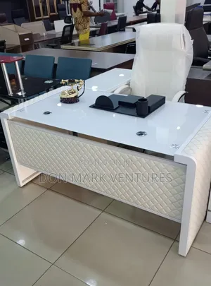 Executive Office Glass Table 1.6miter