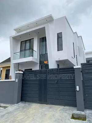 Furnished 5bdrm Duplex in Private Estate Ajah for sale