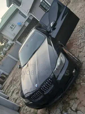 BMW 3 Series 323i RWD 2010 Black