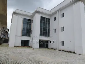 Office Space in Iwofe Road Ada George