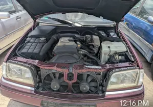 Mercedes-Benz C180 2000 Maroon