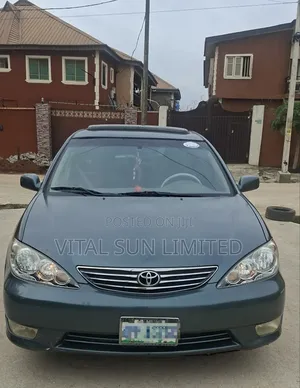 Toyota Camry 2005 Green
