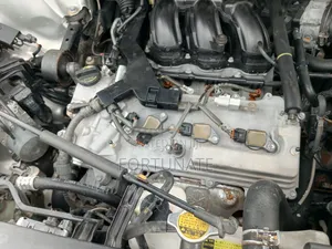 Toyota Highlander 2010 Silver