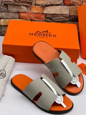 Quality Designer Palm Slippers Available in Different Sizes and Design