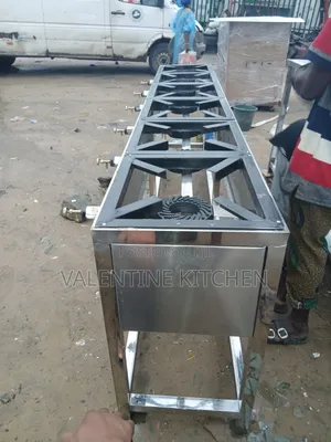 Fabricated 6 Burner Gas Cooker