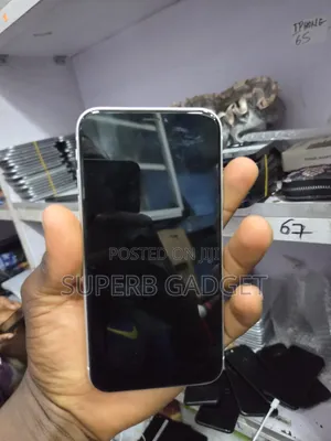 Apple iPhone XR 128 GB White