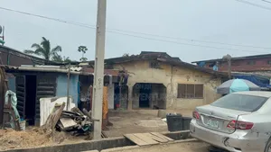 A Full Plot of Land for Sale in Ijesha. Surulere