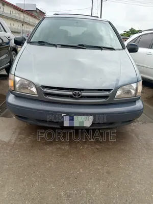 Toyota Sienna 2003 Green