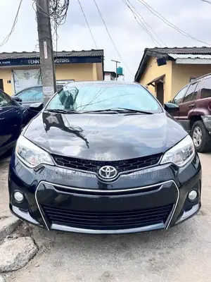 Toyota Corolla 2015 Black