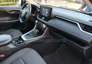Toyota RAV4 XLE Premium 2022 Gray