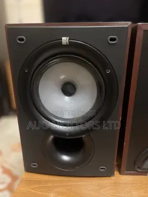 Kef Q15 Bookshelf Speakers.