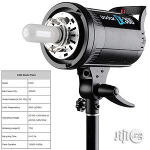 Godox DE300 300W Pro Monolight Strobe Flash Studio Lighting