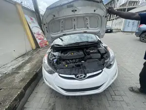 Hyundai Elantra 2013 White
