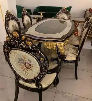 Royal Dining Set