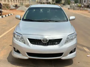 Toyota Corolla 2011 Silver