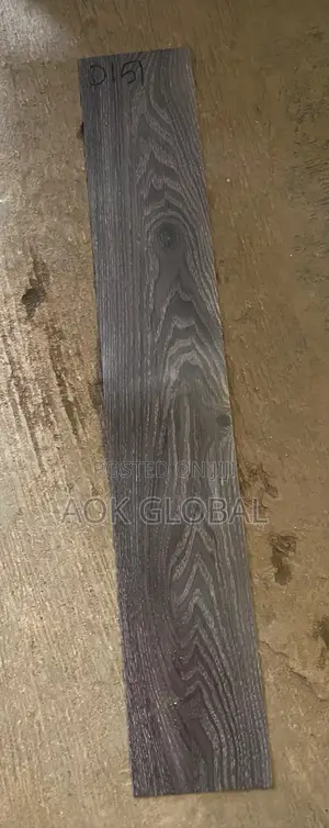 Vinyl Luxury Floor Tiles