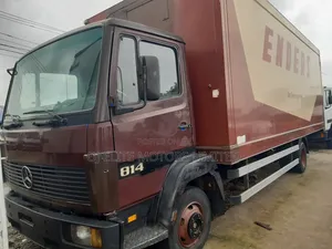 Mercedes Benz 814 1999