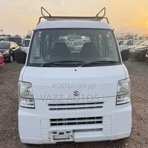 New Suzuki Every 2015 White