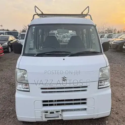 New Suzuki Every 2015 White