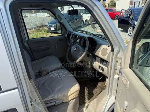 New Suzuki Every 2011 Silver